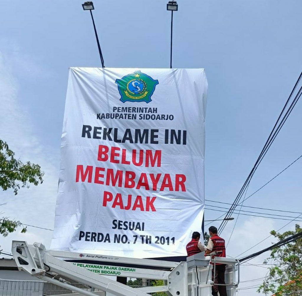 DPRD Sidoarjo Desak OPD Kabupaten Sidoarjo Tertibkan Reklame Jalan Utama