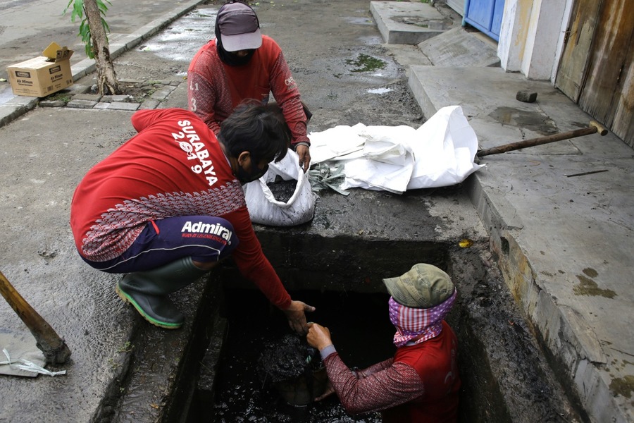 Kebut Pembangunan Drainase, Pemkot Surabaya Tambah Pekerja dan Alat