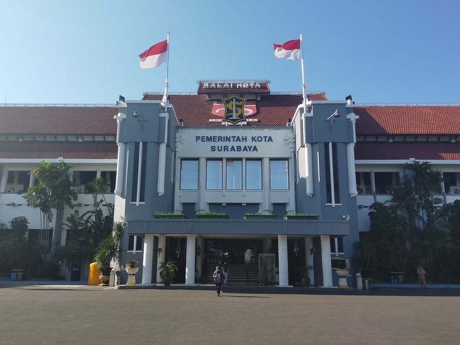 Ratusan Pejabat Pemkot Surabaya Dirotasi