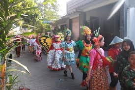 Karnaval Jadi Cara Membentuk Karakter Anak di Surabaya