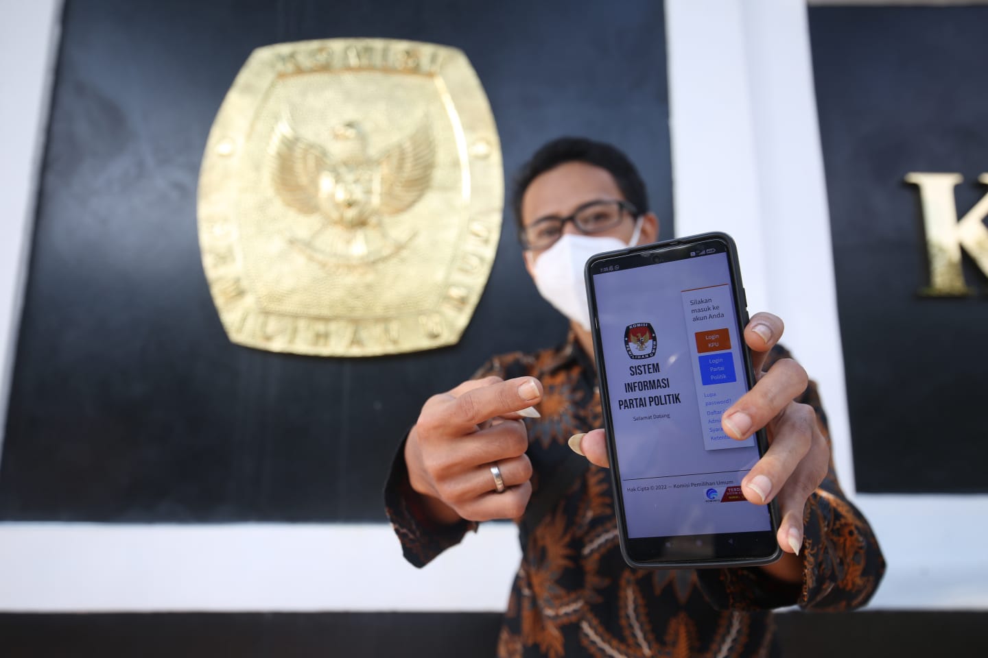 Bawaslu Keluhkan Akses Sipol KPU