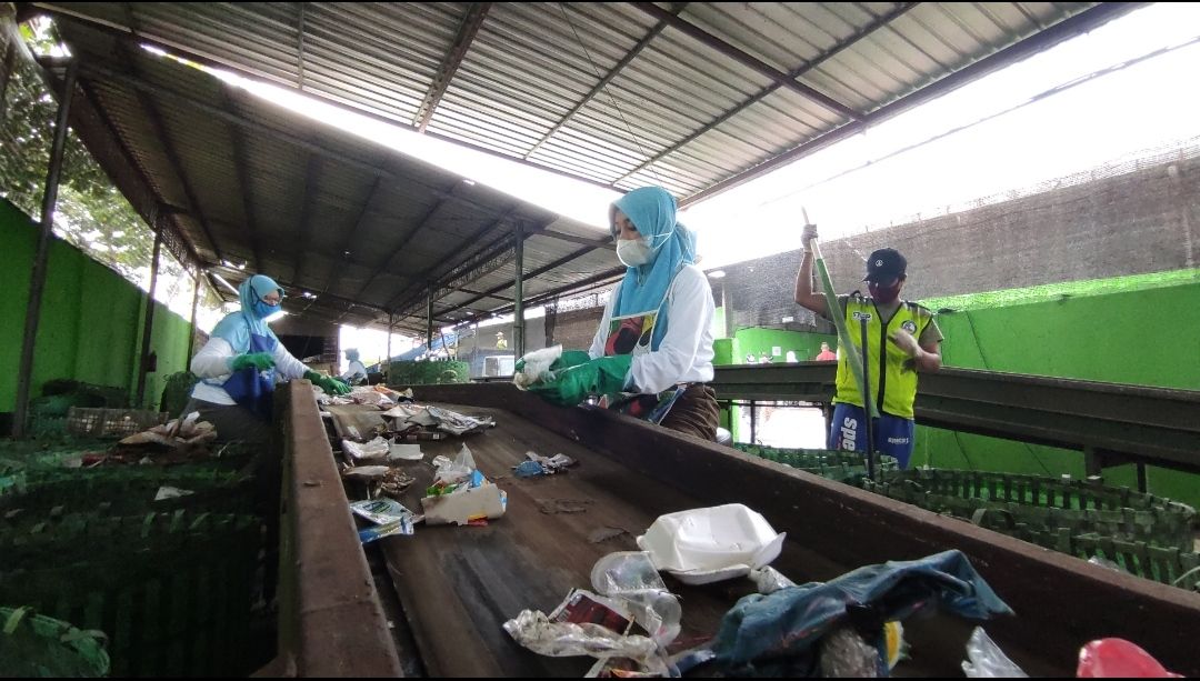 Jelaskan Sistem Pengelolaan Sampah, InSWA di Banyuwangi Gandeng 14 Desa