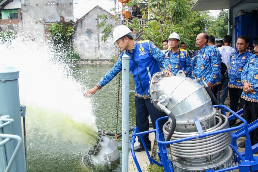 Percepat Genangan Surut, Lamongan Uji Coba Pompa Mobile Baru