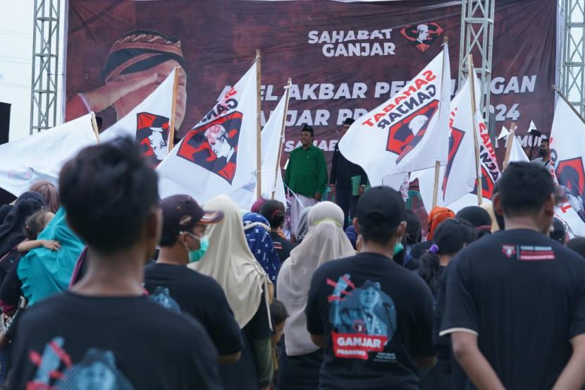 Relawan Ganjar Tiarap, Laga Perjudian Para Relawan Politik?