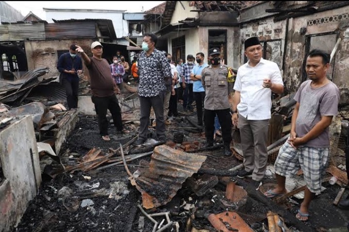 Rumah Terbakar di Tegalsari Akan Dibangun Lagi oleh Pemkot Surabaya