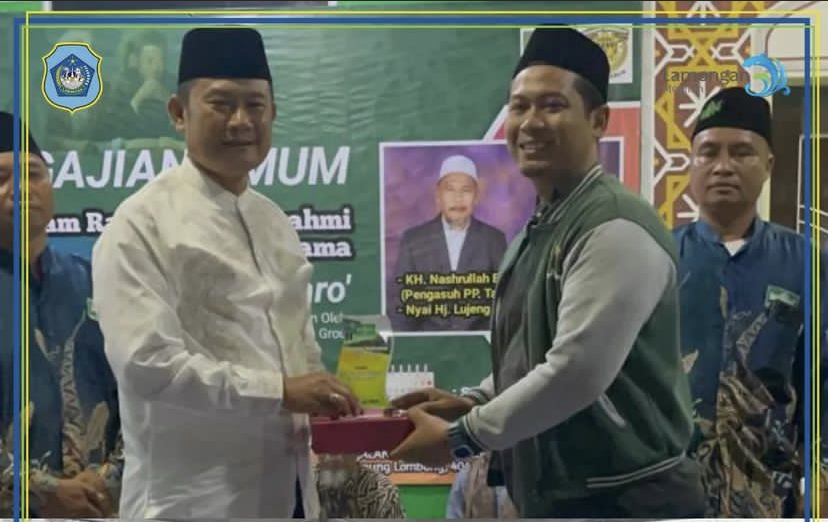 Hadiri Pengajian Umum di Malaysia, Pak Yes Temui Warga Lamongan