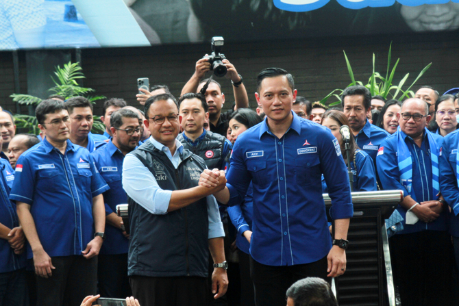 Nasdem Hendak Usung Khofifah, Demokrat Kekeh Perjuangkan AHY Jadi Cawapres Anies