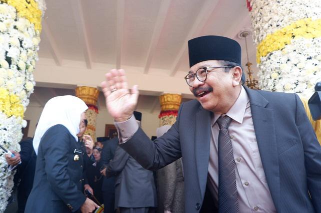 Pakde Karwo Menyeberang ke Golkar, Demokrat: Belum Terima Surat Pengunduran Diri