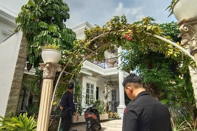 Rumah Ketua DPRD Jatim di Kembangbahu Lamongan Digeledah KPK