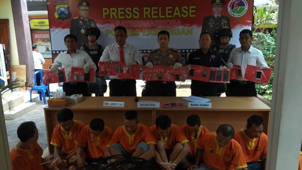 2 Nelayan Lamongan Digerebek Polisi Usai Jadi Budak Sabu-Sabu