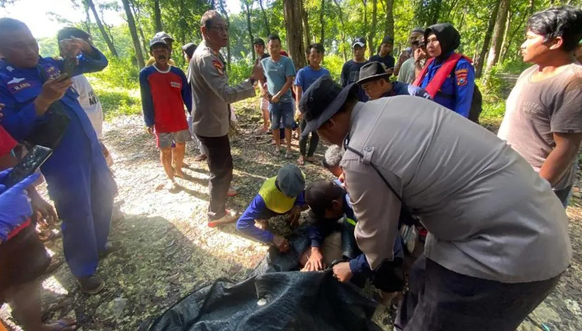 Anak Polisi Lamongan Ditemukan Tenggelam di Waduk Gondang