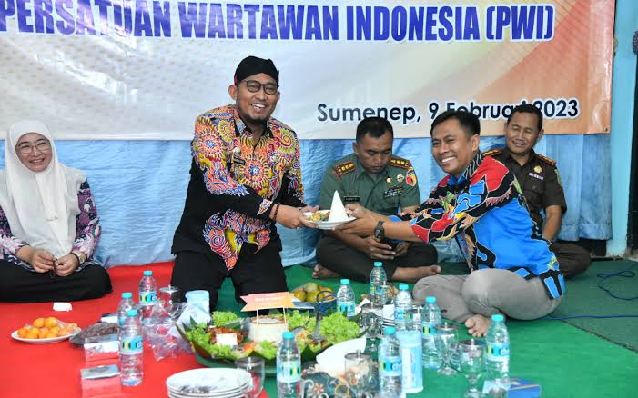 HUT ke 77 Tahun, PWI Sumenep Luncurkan Podcast dan Website