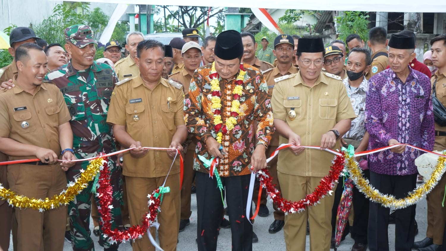 Tepati Janji Kampanye! Pak Yes Berikan Dana Dusun