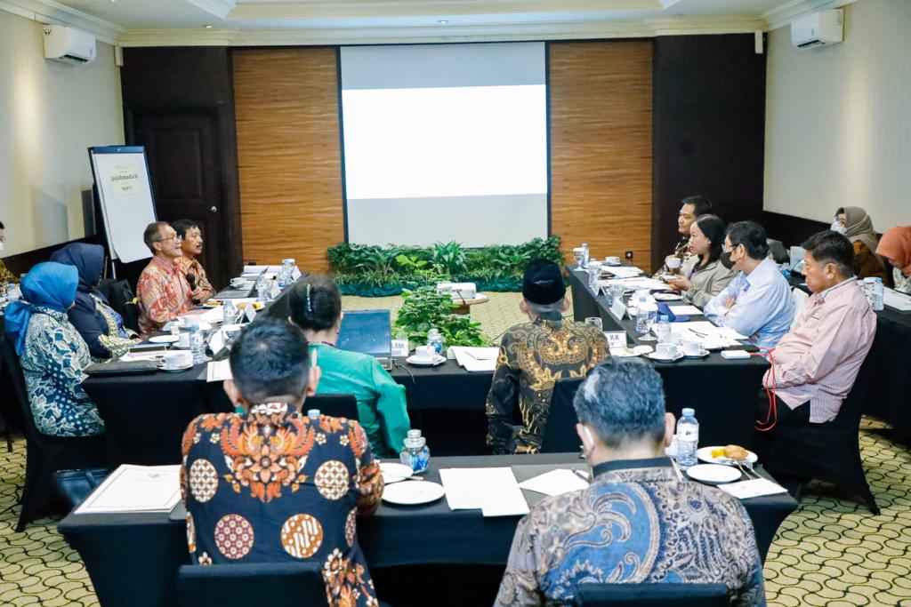 MPR Gelar Acara Focus Group Discussion (FGD) dengan Tajuk "Penguatan Sistem Demokrasi Indonesia"