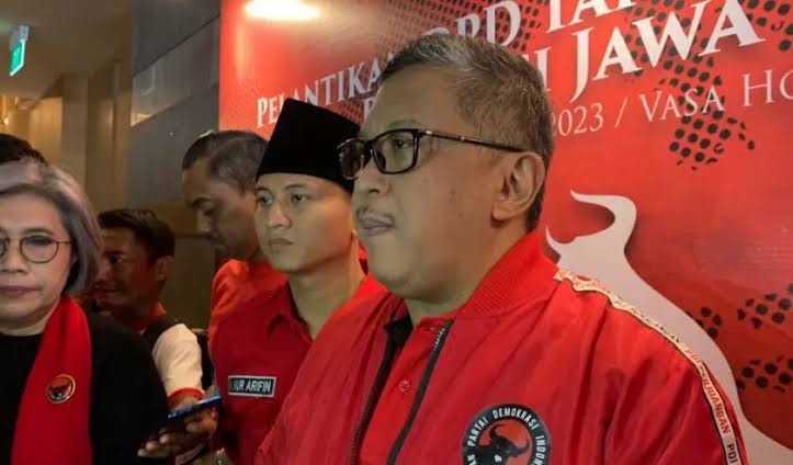 Sekjen PDIP: Safari Politik Anies Baswedan di Surabaya Sepi