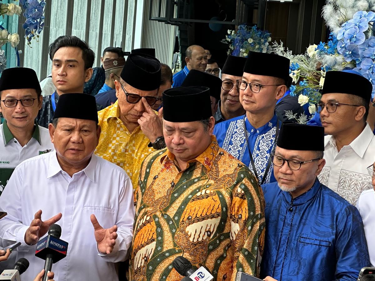 Adakan Pertemuan dengan Ketum Parpol Tanpa PDIP, Rocky Gerung: Sinyal Pertama Perang Bubat