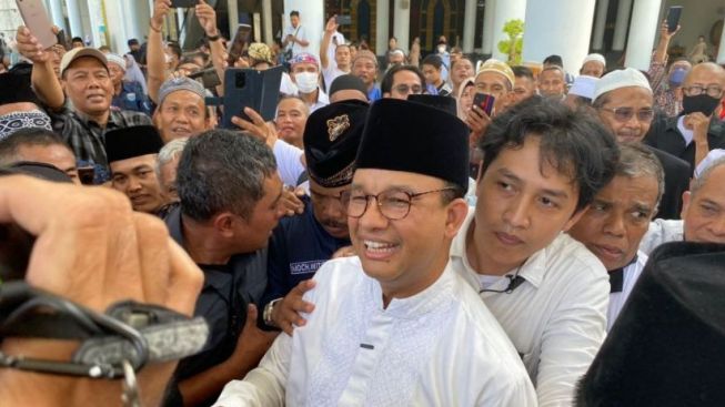 Anies Sudah Punya Cara Viralkan Gaya Hidup Mewah Pejabat Sejak 2014