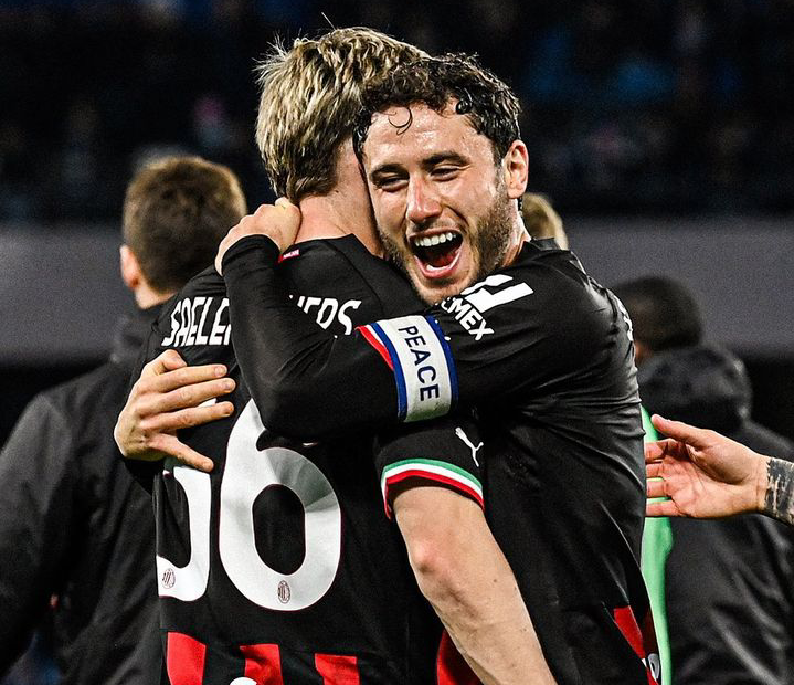 Menang Telak! AC Milan Taklukkan Napoli 4-0