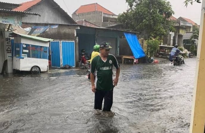 Pemkot Surabaya Fokus Tangani Kawasan Perkampungan yang Rawan Banjir