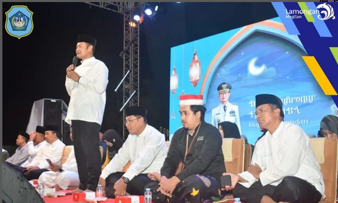 Sholawat Bersama Gus Azmi dan Gus Miftah Meriahkan Penutupan Festival Ramadhan Megilan