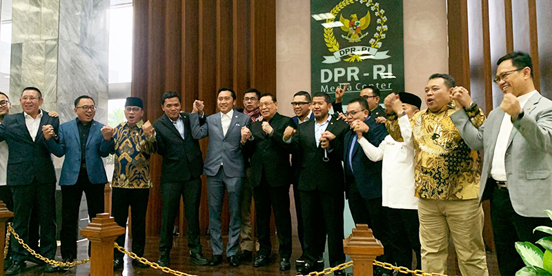 8 Fraksi DPR Ultimatum MK: Proporsional Terbuka Yes, Tertutup No!