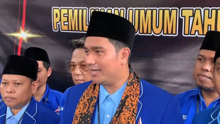 Demokrat Jember Berjanji Perjuangkan Honorer Hingga Jadi PNS