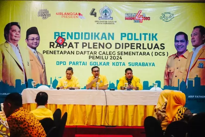 Golkar Daftarkan 50 Bacaleg ke KPU Surabaya, Diiringi Lagu Bunda Selalu di Hati!