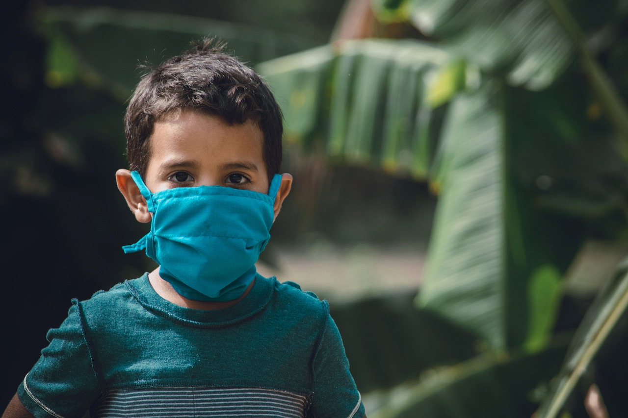 Anak Imunitas Rendah Tetap Disarankan Memakai Masker Ketika Keluar Rumah