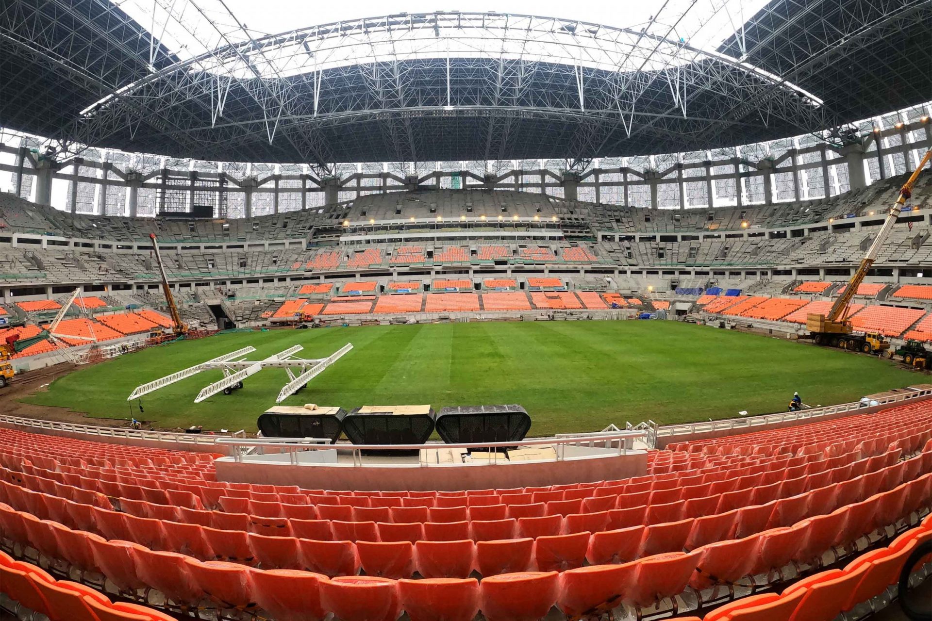 JIS Gunakan Rumput Sekelas Stadion di Eropa, Mengapa Dianggap Belum Penuhi Standar FIFA?