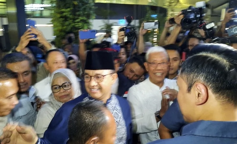 Ketum Demokrat Jemput Kepulangan Anies dari Tanah Suci!