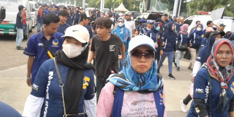 Nomor Punggung 05 dengan Kostum Biru Menjadi Lautan di Stadion GBK