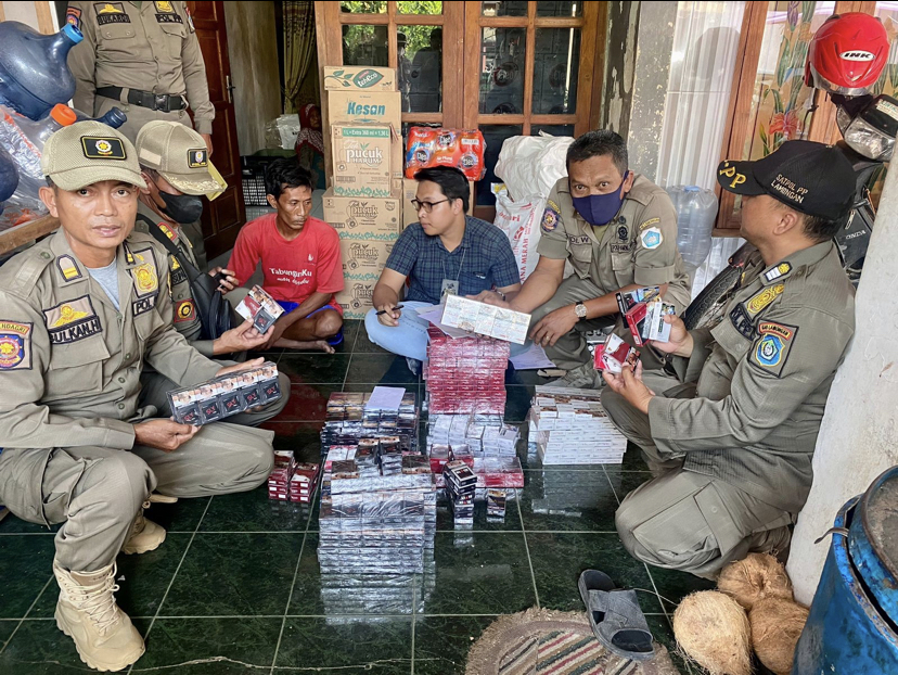 Satpol PP Lamongan Terus Gelar Operasi Rokok Ilegal