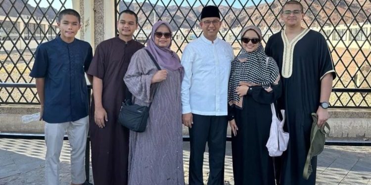 Usai Ziarah ke Makam Syuhada Perang Uhud, Anies Ungkap Ini Bagian dari Gambaran Kemenangan di Depan Mata!