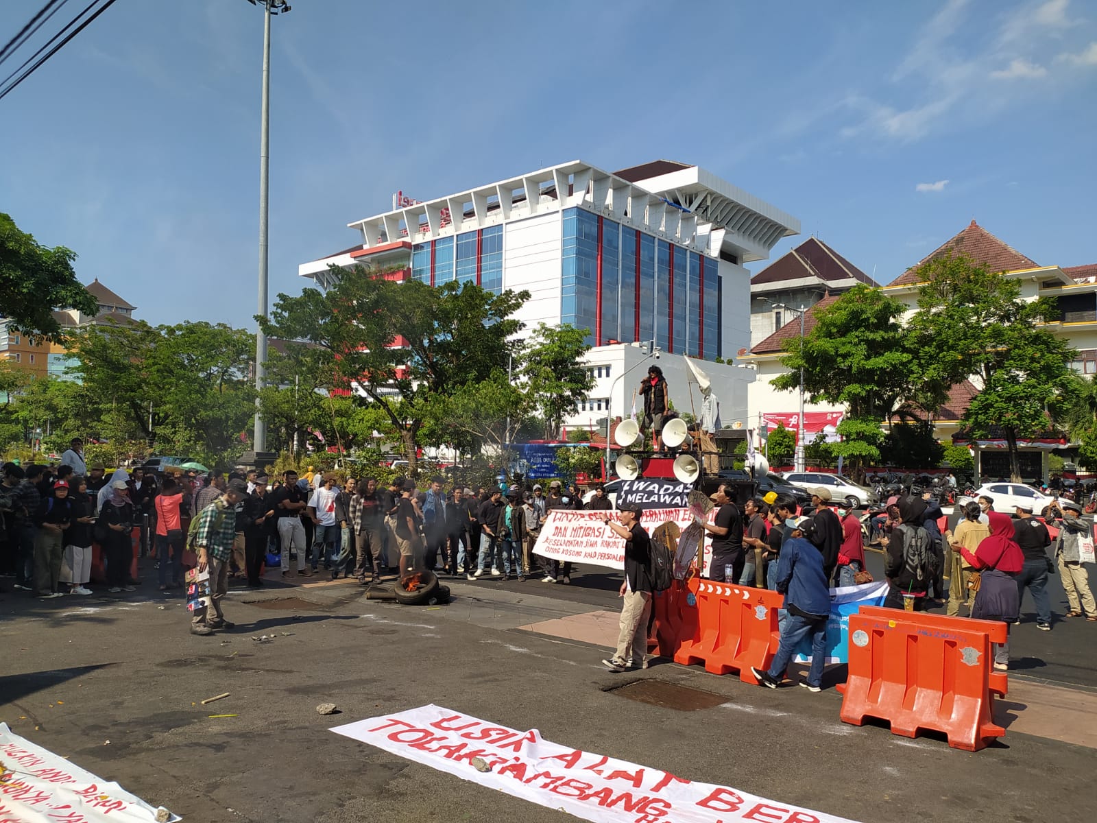 Izin Penetapan Lokasi (IPL) Habis, Masyarakat Minta Hentikan Aktivitas Penambangan Batuan Andesit di Desa Wadas