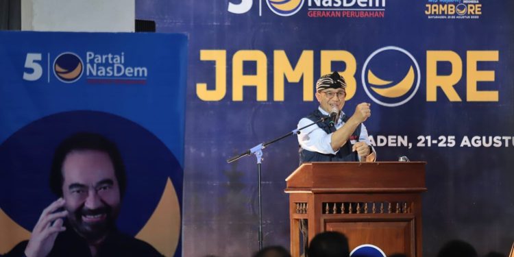 Menilik Senyuman Anies Saat Bertemu Bupati di Banyumas!