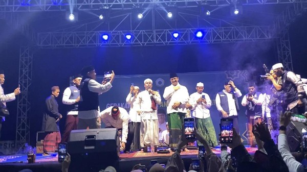 Salawat Bareng di Bekasi, Anies Dapat Teriakan "Presiden"