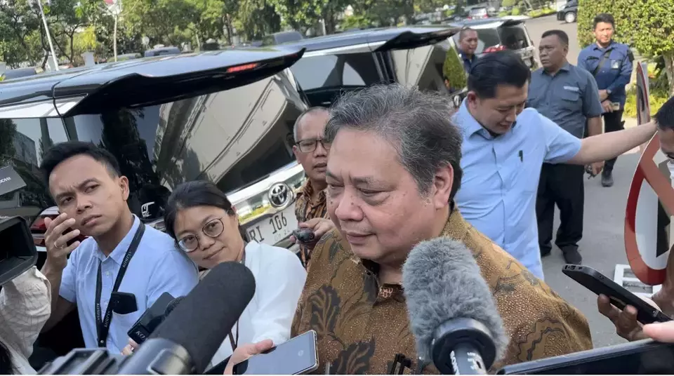 Pertemuan Luhut dan Puan, Airlangga Ungkap Seharusnya Ngomong Langsung