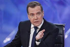 Medvedev: Rusia Siap Konflik Langsung dengan NATO