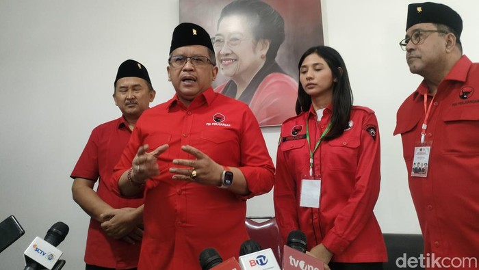 PDIP Ungkap Megawati dan Mahfud Punya Hubungan Kedekatan