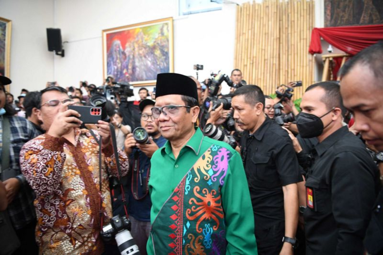 Mahfud Sudah Peroleh Izin dari Jokowi untuk Jadi Cawapres Ganjar!