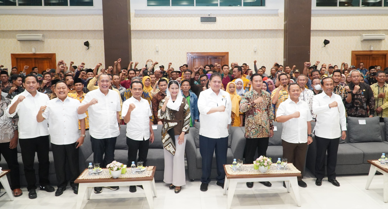 Kunjungi Lamongan, Airlangga Hartarto Ajak Milenial Jaga Ketahanan Pangan