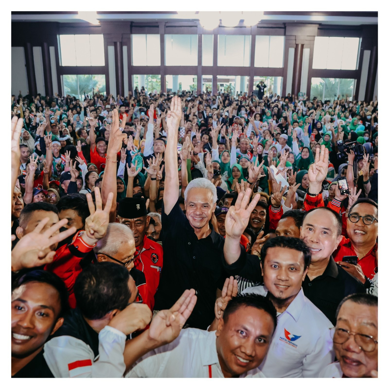 Ganjar Terus Lanjutkan Kampanye, "Warga Kendari Sangat Kompak"