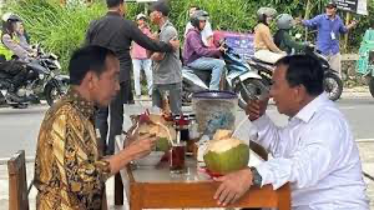 Prabowo dengan Jokowi, Makan Bakso Berdua di Magelang