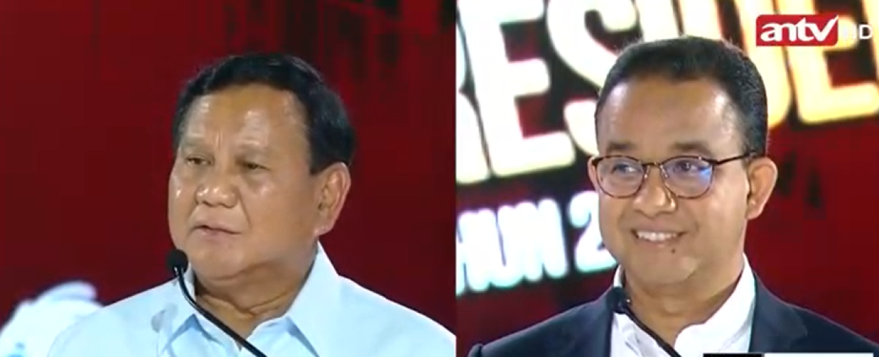 Tawa Prabowo Saat Anies Sebut Utang untuk Beli Alutsista Bekas