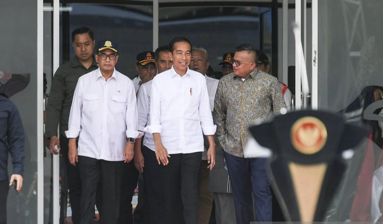 Jokowi: Petisi dari Akademisi Bagian Demokrasi!