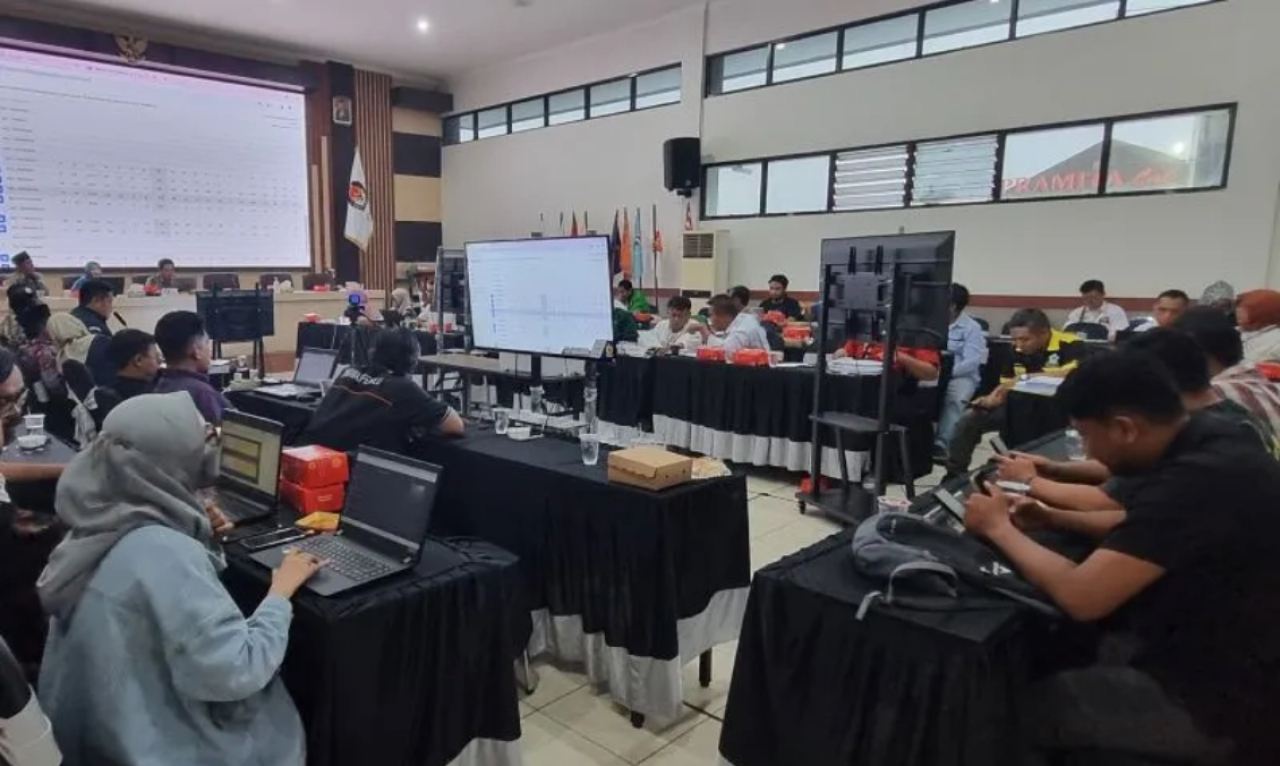 KPU Surabaya Terus Rampungkan Pleno Berdasarkan TPS Terbanyak