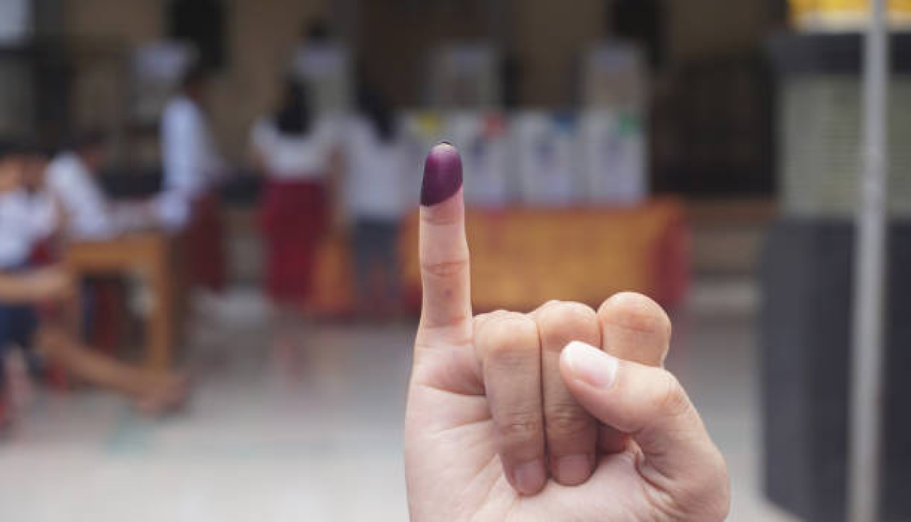 Pemilih Pemula Ramaikan Pemilu 2024: Tidak Rasional dan Masih Dipengaruhi Keluarga