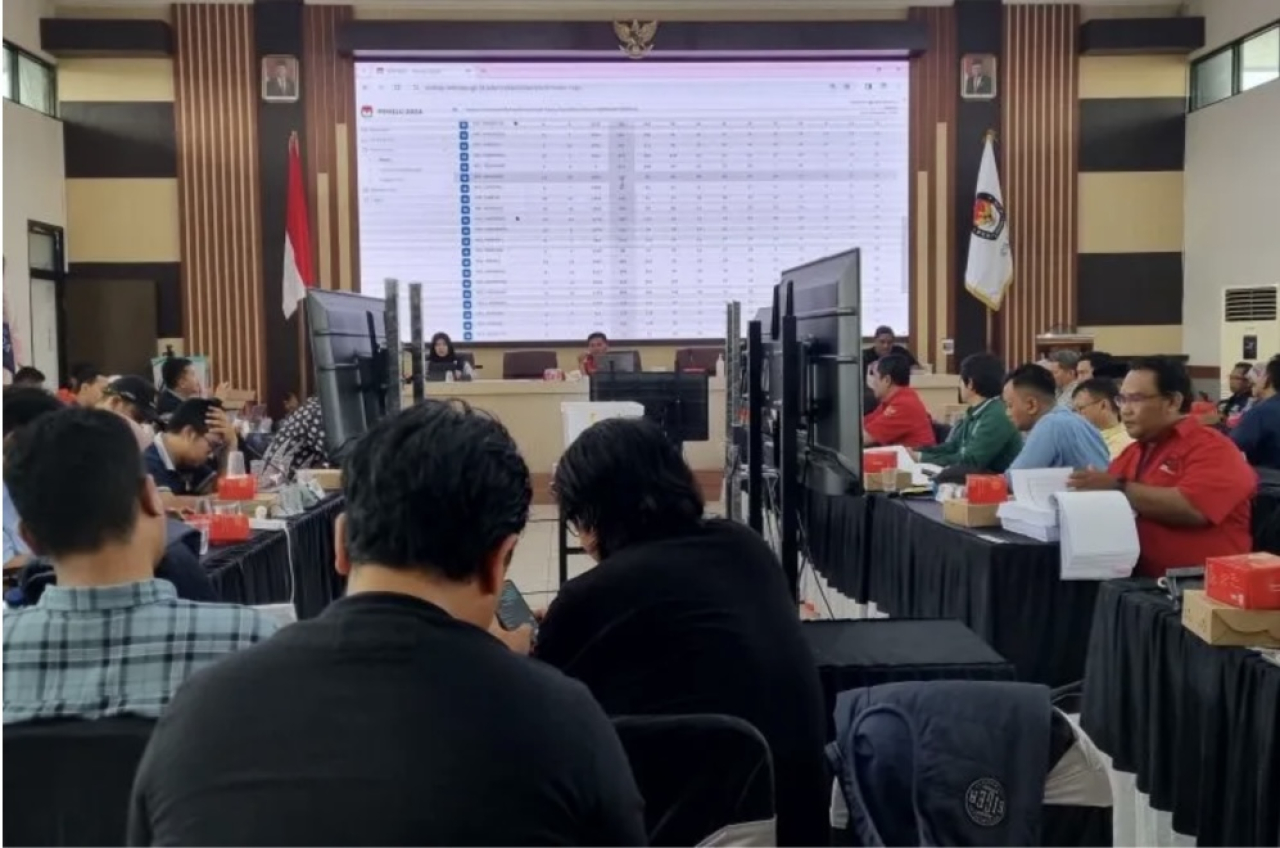 Sampai Kini, KPU Surabaya Belum Selesaikan Rekapitulasi
