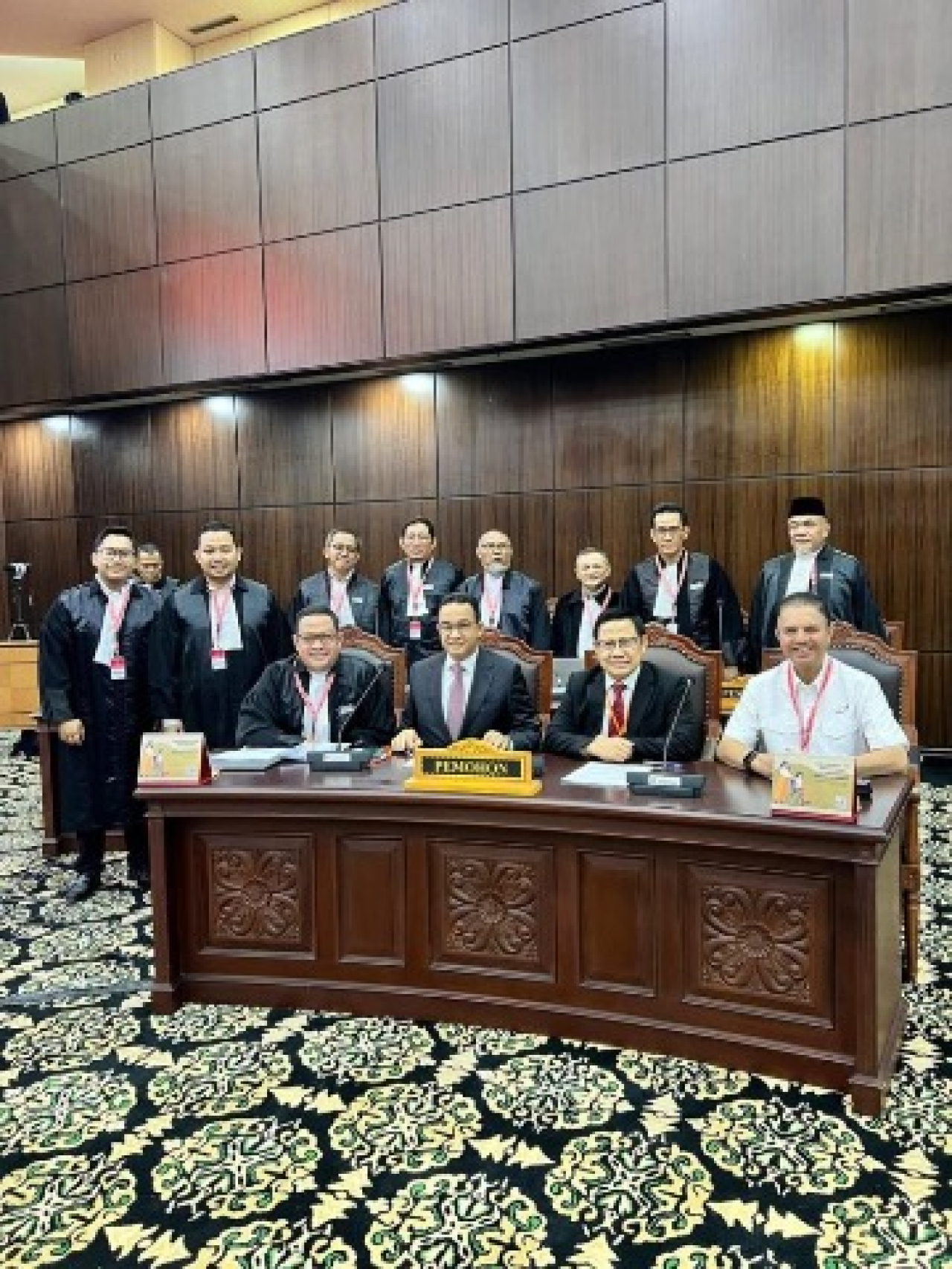 foto slider headline MK Nilai Tuntutan Diskualifikasi Prabowo-Gibran Bukan Hal Berat