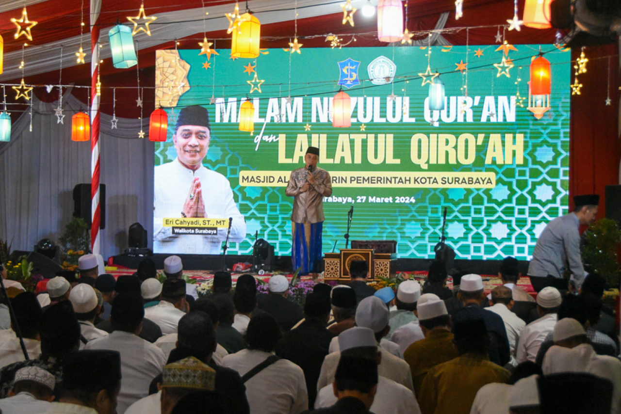 Malam Nuzulul Qur'an, Eri Ingatkan Warga Surabaya Berzakat di Kampung Sendiri